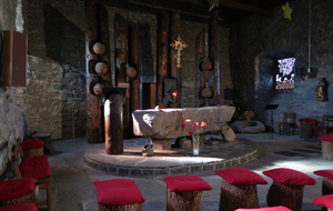 L'intérieur de l'église de Boussoulet
