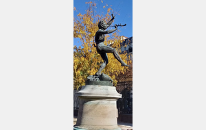 Statue Faune dansant